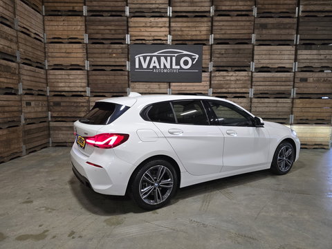 BMW 1-serie 118i High Executive Sport Line Pano LED VCP PDC Trekhaak LM