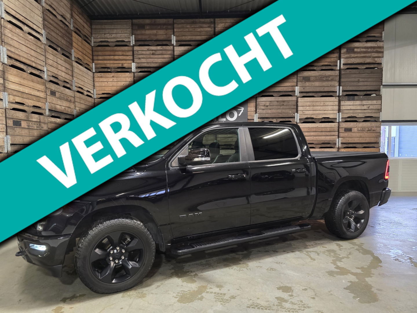 Dodge Ram 1500 5.7 V8 4x4 Crew Cab Big Horn Pano Camera Navi LED Trekhaak uitlaatklep 20"LM