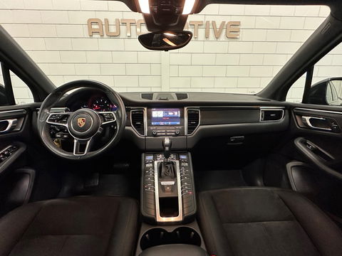 Porsche Macan 2.0 252PK Panorama|ACC|Trekhaak|21”|Alcantara
