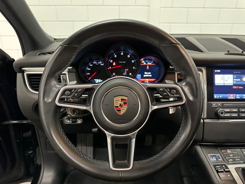 Porsche Macan 2.0 252PK Panorama|ACC|Trekhaak|21”|Alcantara