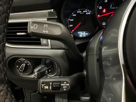 Porsche Macan 2.0 252PK Panorama|ACC|Trekhaak|21”|Alcantara