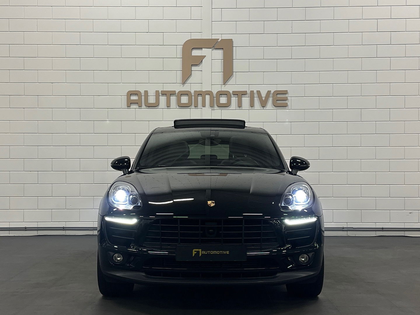 Porsche Macan 2.0 252PK Panorama|ACC|Trekhaak|21”|Alcantara
