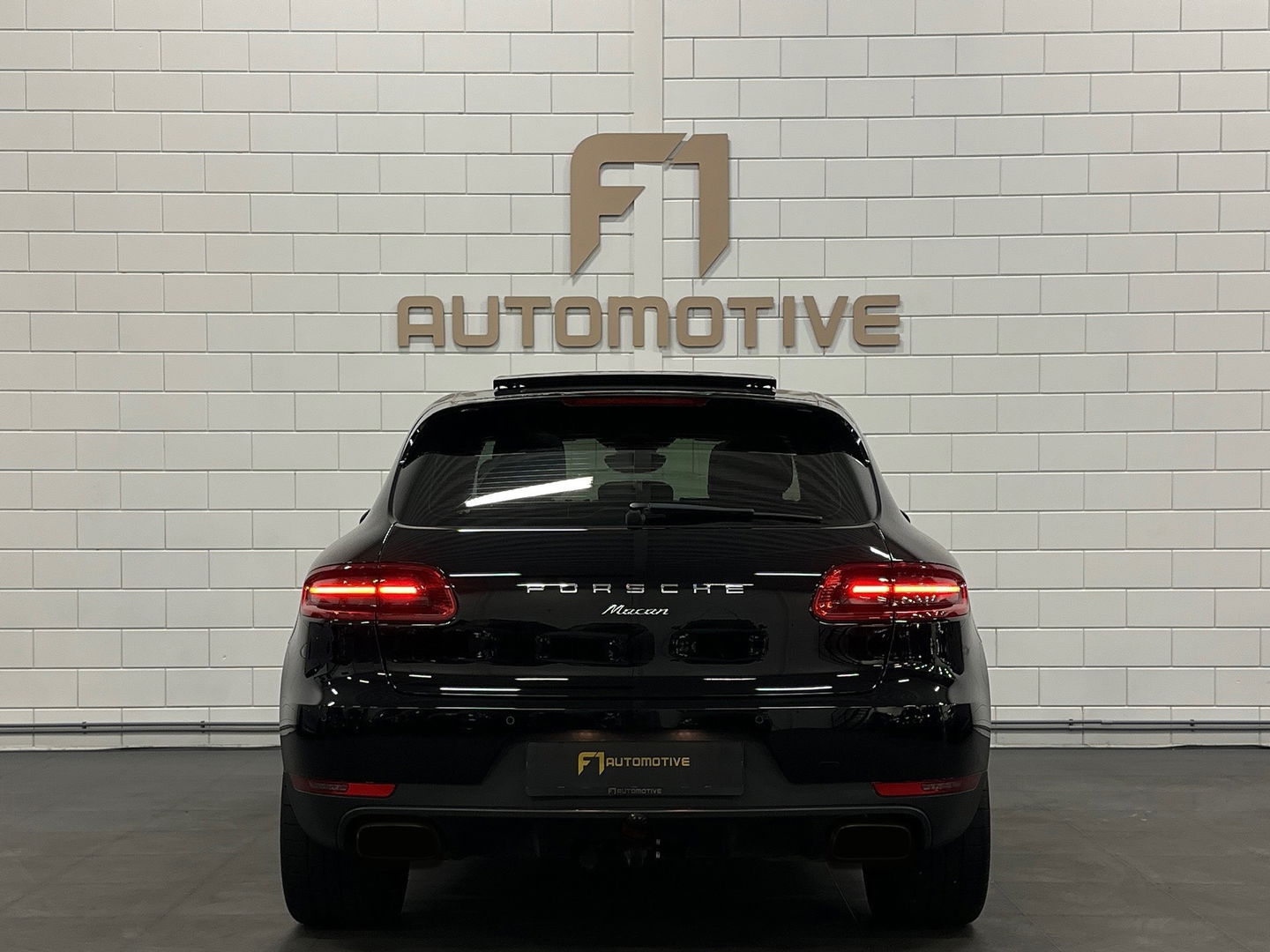 Porsche Macan 2.0 252PK Panorama|ACC|Trekhaak|21”|Alcantara