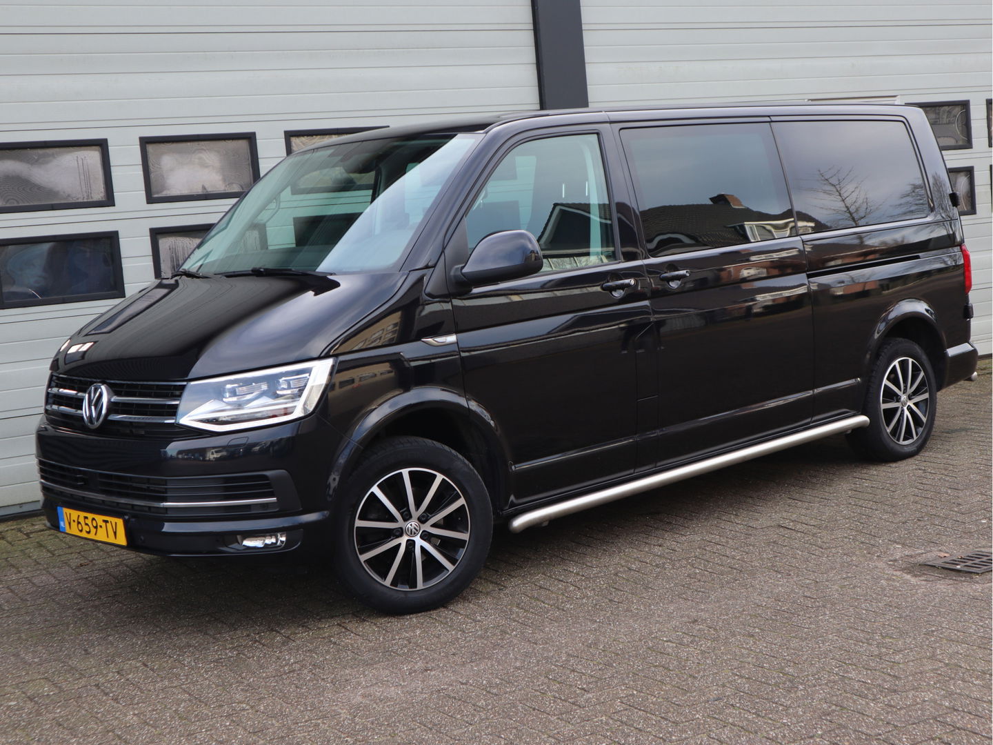 Volkswagen Transporter 2.0 TDI 150pk Euro 6 Automaat L2 Lang DC 5 Pers. - 2x Schuifdr - Navi - Trekhaak