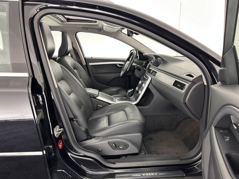 Volvo V70 2.0 D4 Nordic+ Luxury-Line Aut. *PANO | FULL-LEATHER | BI-XENON | NAVI-FULLMAP | MEMORY-PACK | ECC | HEATED-SEATS | PDC | CRUISE | TOWBAR | COMFORT-SEATS | 17''ALU*
