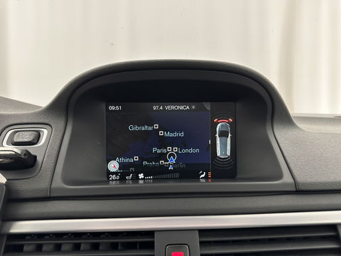 Volvo V70 2.0 D4 Nordic+ Luxury-Line Aut. *PANO | FULL-LEATHER | BI-XENON | NAVI-FULLMAP | MEMORY-PACK | ECC | HEATED-SEATS | PDC | CRUISE | TOWBAR | COMFORT-SEATS | 17''ALU*