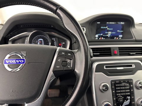 Volvo V70 2.0 D4 Nordic+ Luxury-Line Aut. *PANO | FULL-LEATHER | BI-XENON | NAVI-FULLMAP | MEMORY-PACK | ECC | HEATED-SEATS | PDC | CRUISE | TOWBAR | COMFORT-SEATS | 17''ALU*