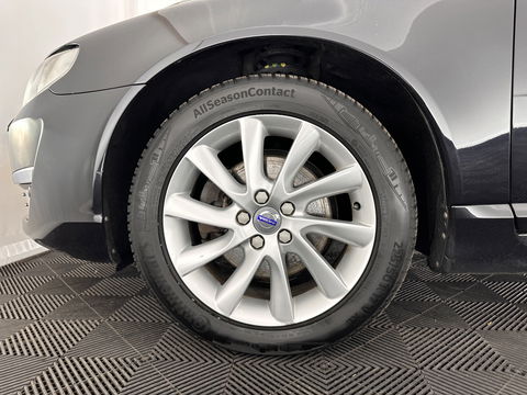 Volvo V70 2.0 D4 Nordic+ Luxury-Line Aut. *PANO | FULL-LEATHER | BI-XENON | NAVI-FULLMAP | MEMORY-PACK | ECC | HEATED-SEATS | PDC | CRUISE | TOWBAR | COMFORT-SEATS | 17''ALU*