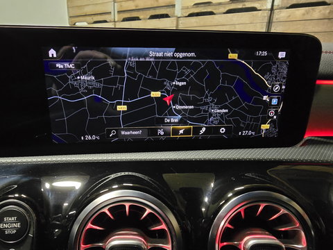 Mercedes-Benz CLA-Klasse Shooting Brake 200 Business Solution AMG Pano LED Camera Sfeer Memory LM