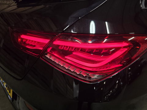 Mercedes-Benz CLA-Klasse Shooting Brake 200 Business Solution AMG Pano LED Camera Sfeer Memory LM