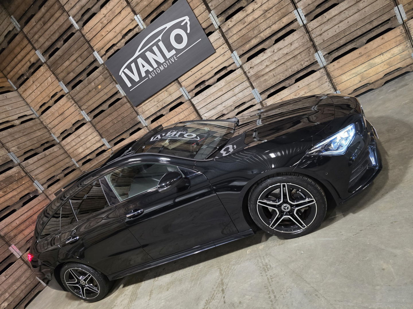 Mercedes-Benz CLA-Klasse Shooting Brake 200 Business Solution AMG Pano LED Camera Sfeer Memory LM