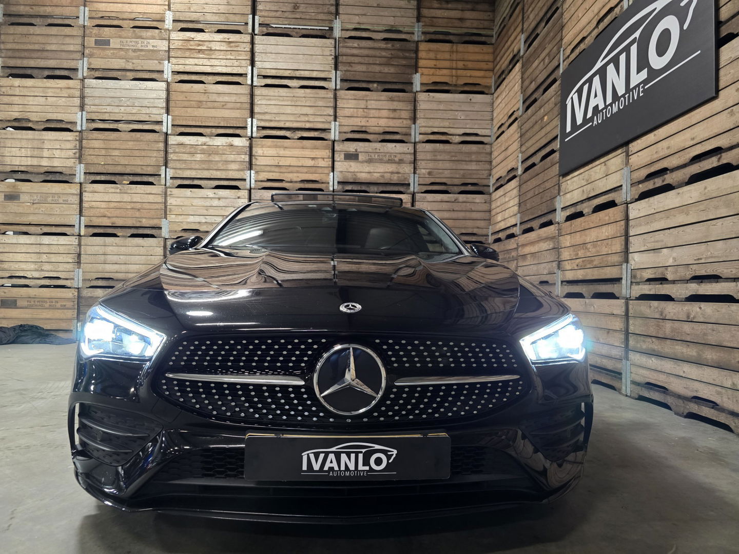 Mercedes-Benz CLA-Klasse Shooting Brake 200 Business Solution AMG Pano LED Camera Sfeer Memory LM
