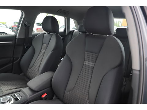 Audi A3 Sportback 30 TFSI Sport Lease Edition S-Tronic Automaat Full LED Navigatie Sportstoelen Clima Cruise Bluetooth PDC LMV