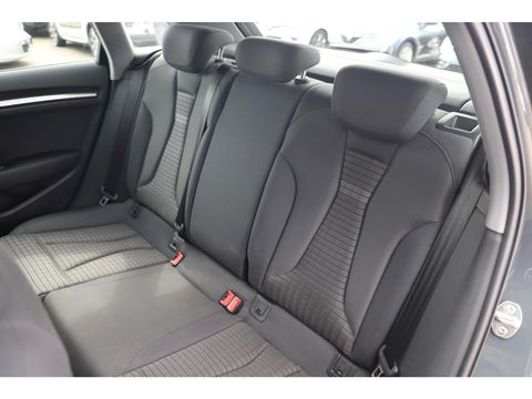 Audi A3 Sportback 30 TFSI Sport Lease Edition S-Tronic Automaat Full LED Navigatie Sportstoelen Clima Cruise Bluetooth PDC LMV