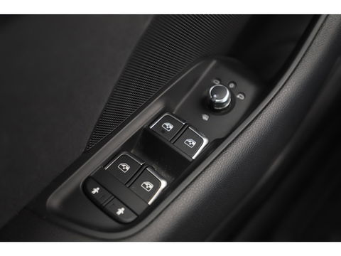 Audi A3 Sportback 30 TFSI Sport Lease Edition S-Tronic Automaat Full LED Navigatie Sportstoelen Clima Cruise Bluetooth PDC LMV