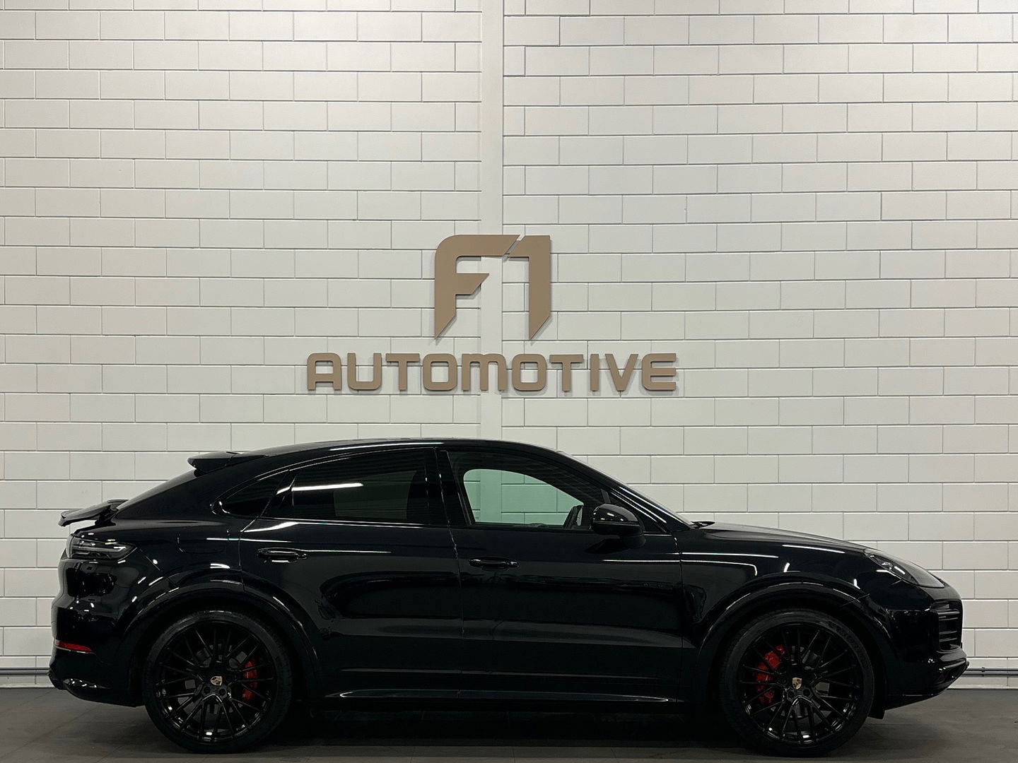 Porsche Cayenne Coupé 3.0 E-Hybrid Pano|Sportdesign|BOSE|360
