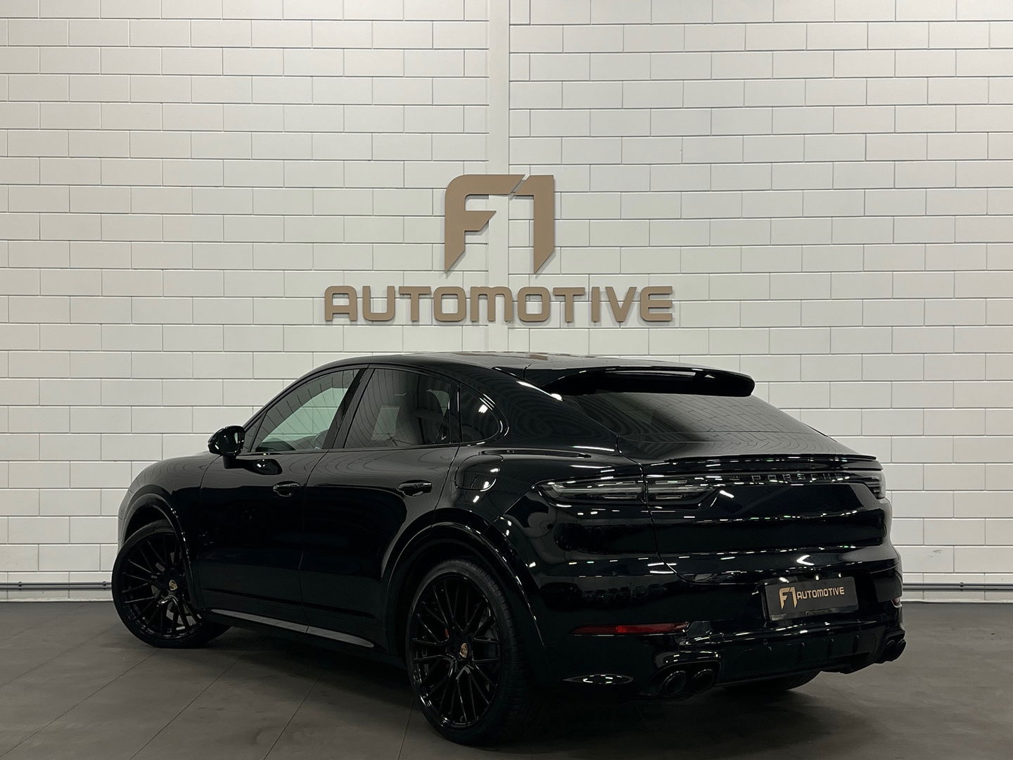 Porsche Cayenne Coupé 3.0 E-Hybrid Pano|Sportdesign|BOSE|360