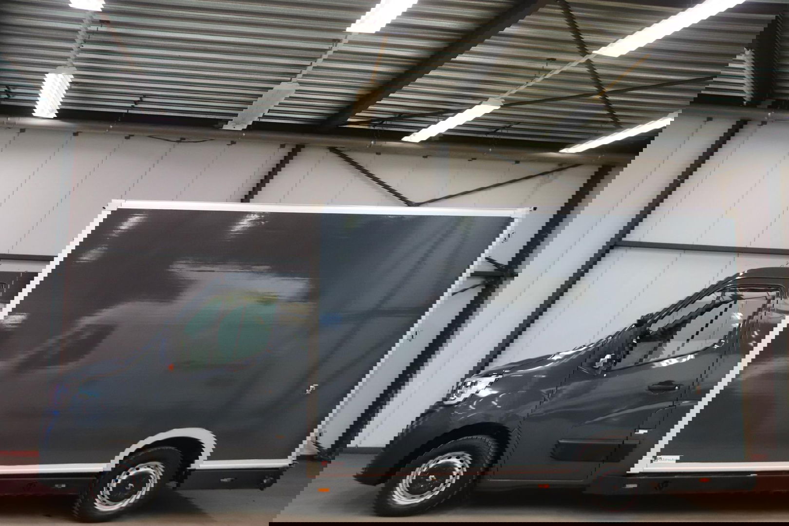 Renault Master 150PK AUTOMAAT LOWLINER VERKOOPWAGEN