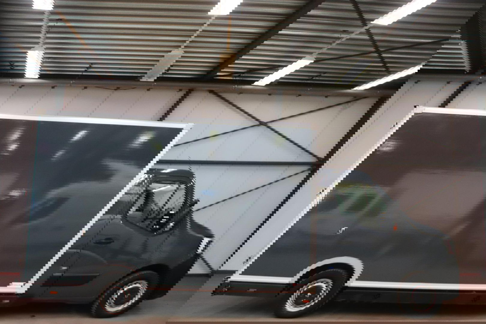Renault Master 150PK AUTOMAAT LOWLINER VERKOOPWAGEN