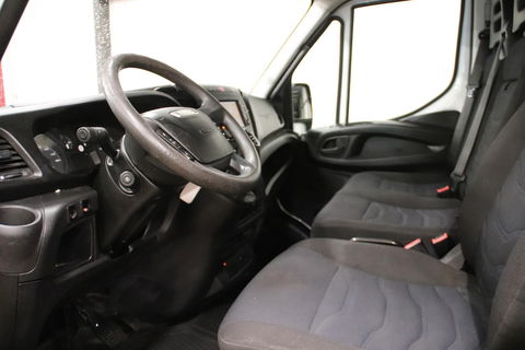 Iveco Daily 35S14V 2.3 352 L2H2 Iveco Daily 35S14V 2.3 352 H2 AUTOMAAT 3500KG TREKVERMOGEN