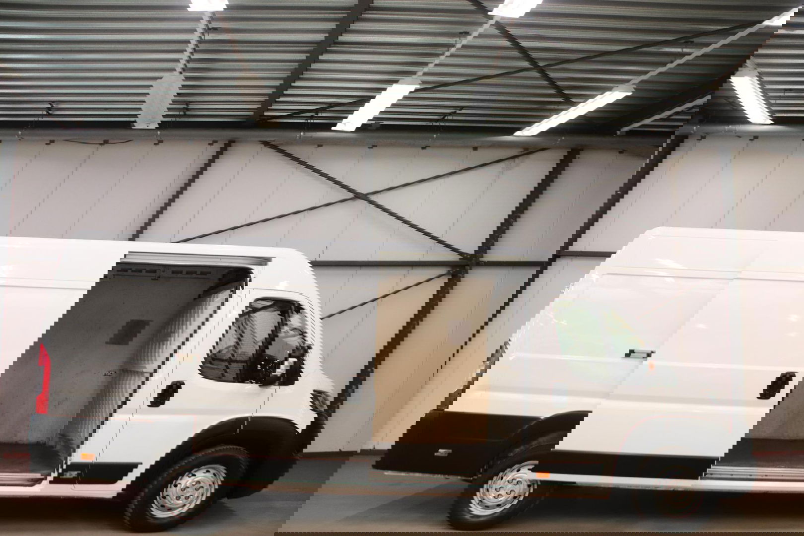 Peugeot Boxer 2.2 BlueHDi L4H2 AIRCO CRUISE CONTOL EURO 6