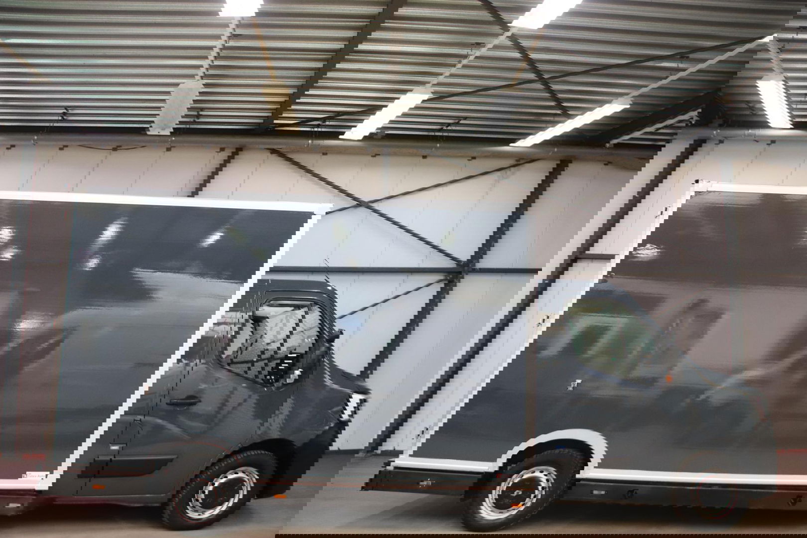 Renault Master 150PK AUTOMAAT LOWLINER VERKOOPWAGEN