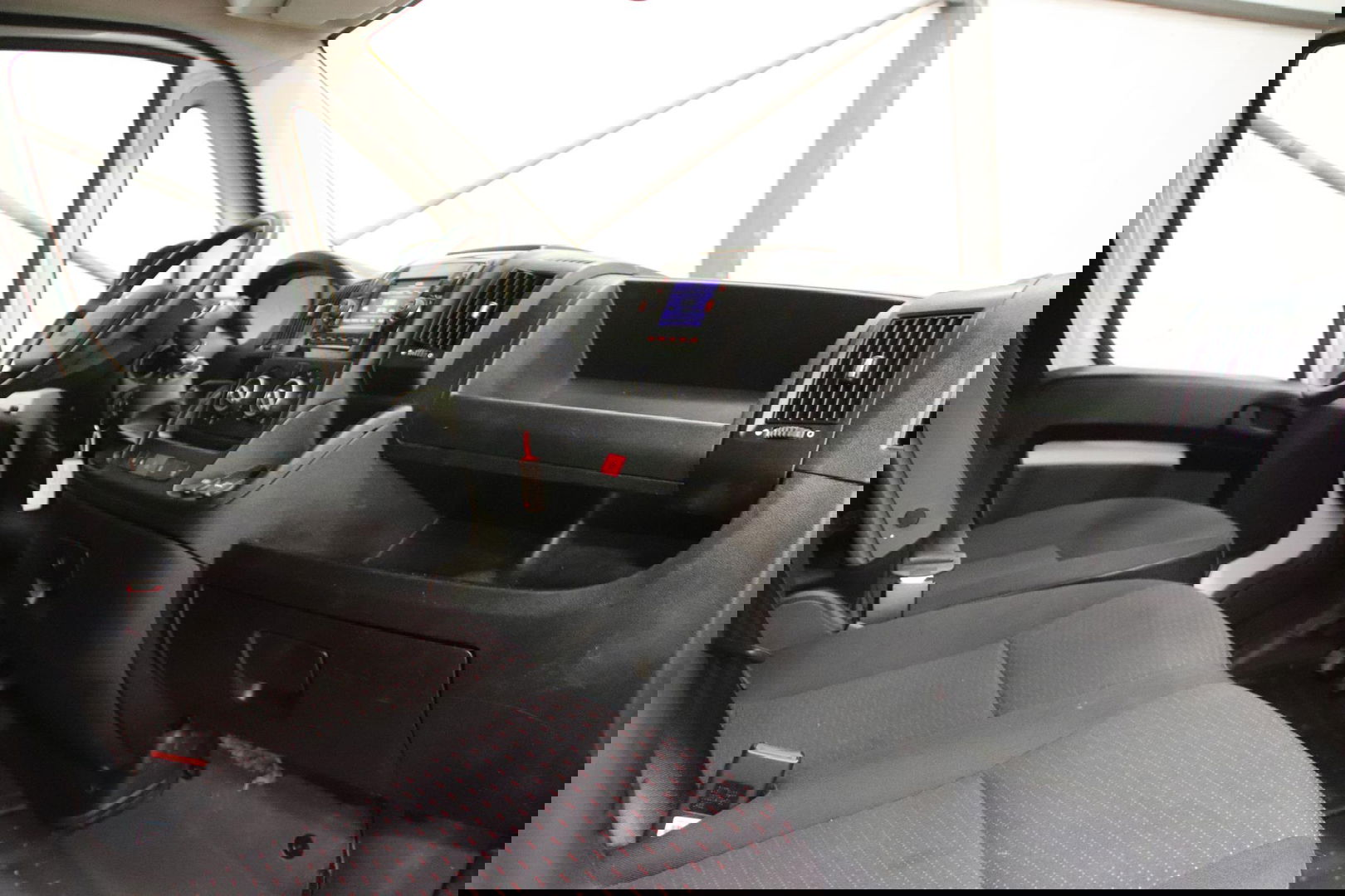 Peugeot Boxer 435 2.2 BlueHDi L4H2 AIRCO ACHTERUITRIJCAMERA