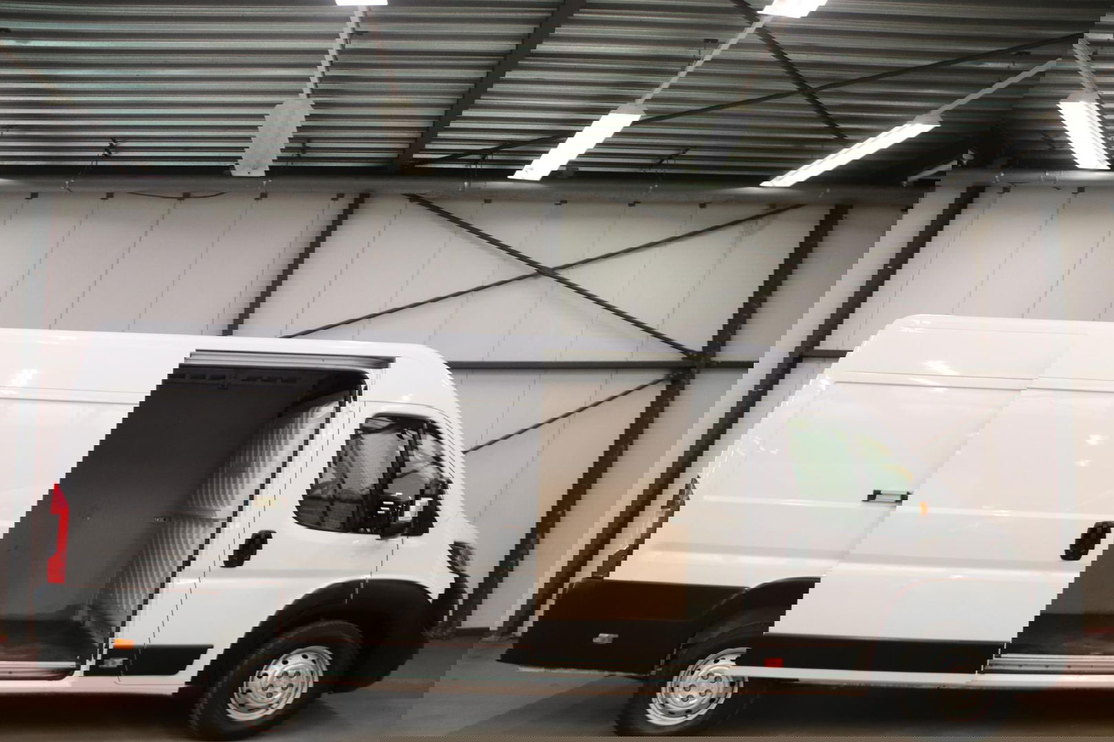 Peugeot Boxer 435 2.2 BlueHDi L4H2 AIRCO ACHTERUITRIJCAMERA