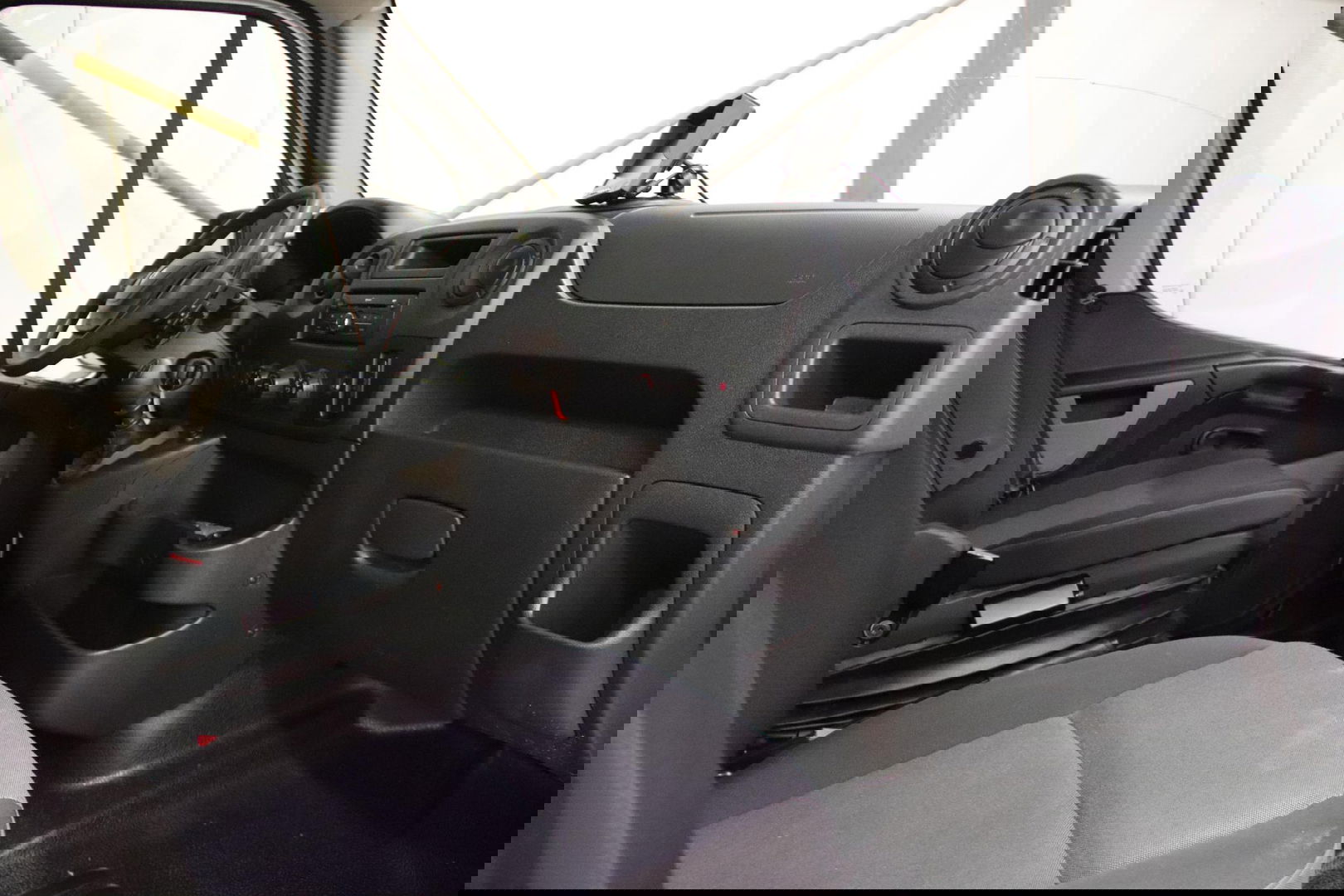 Renault Master AUTOHOOGWERKER 12 METER NACELLE FRANCE ELEVATEUR