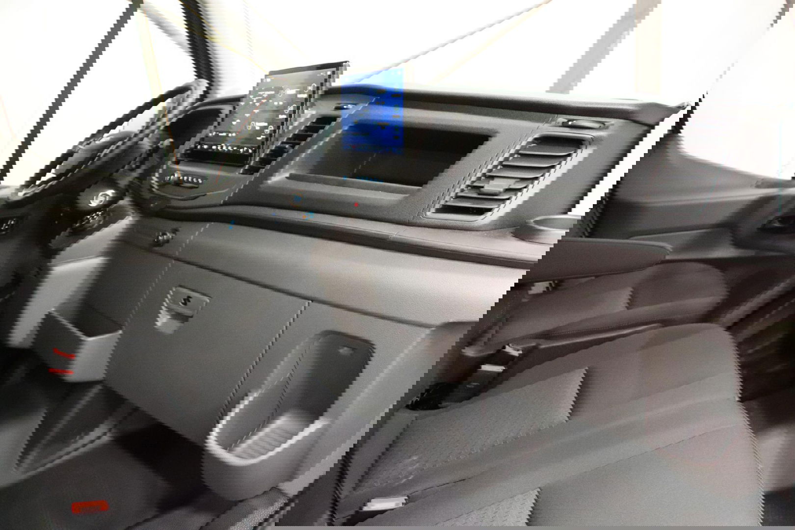Ford E-Transit L3H2 Trend 68 kWh ELEKTRISCH NAVIGATIESYSTEEM Ford Transit L3H2 Trend 68 kWh ELEKTRISCH NAVIGATIESYSTEEM