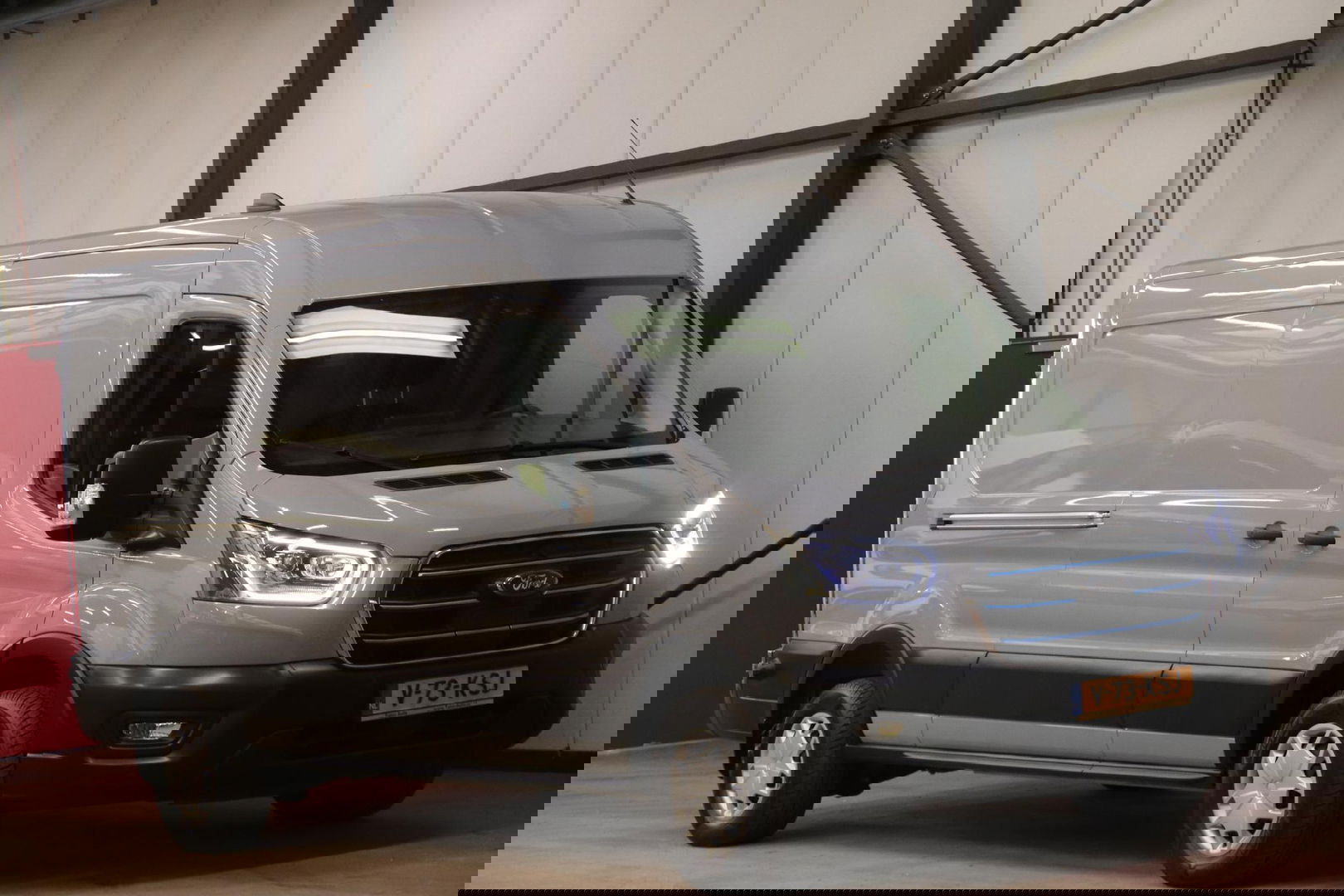 Ford E-Transit L3H2 Trend 68 kWh ELEKTRISCH NAVIGATIESYSTEEM Ford Transit L3H2 Trend 68 kWh ELEKTRISCH NAVIGATIESYSTEEM