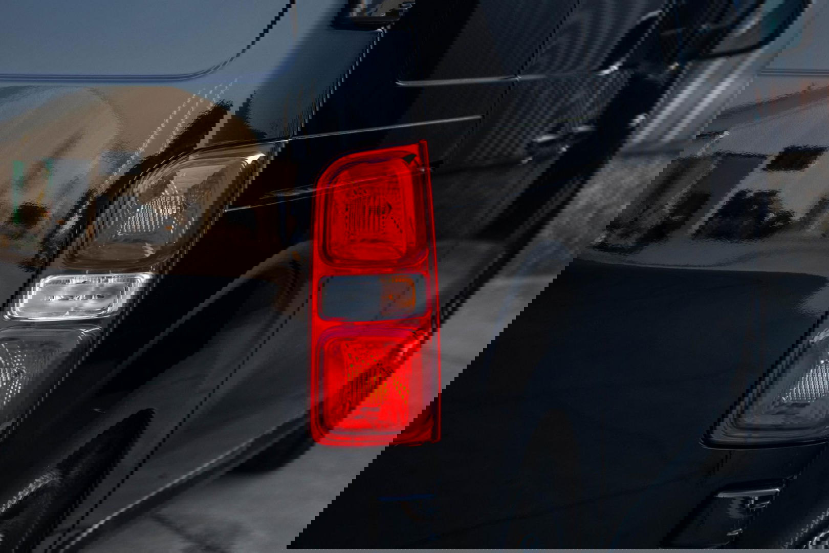Opel Vivaro 1.5 CDTI L2H1 Selection AIRCO / CRUISE CONTROLE / N.A.P / ZWART