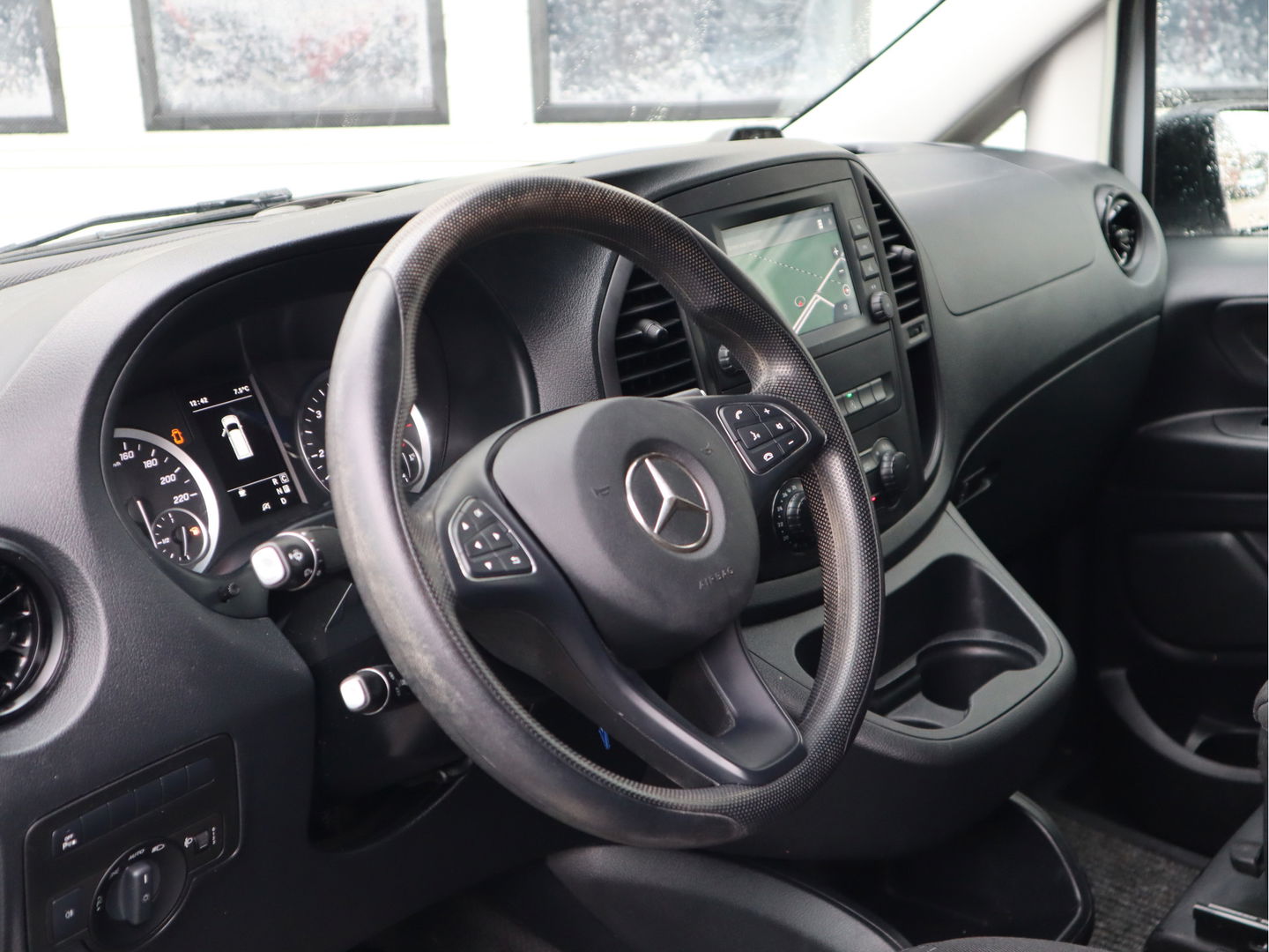 Mercedes-Benz Vito 114 CDI Automaat Euro 6 Lang L2 - Apple Carplay - Trekhaak - Navi - Cruise