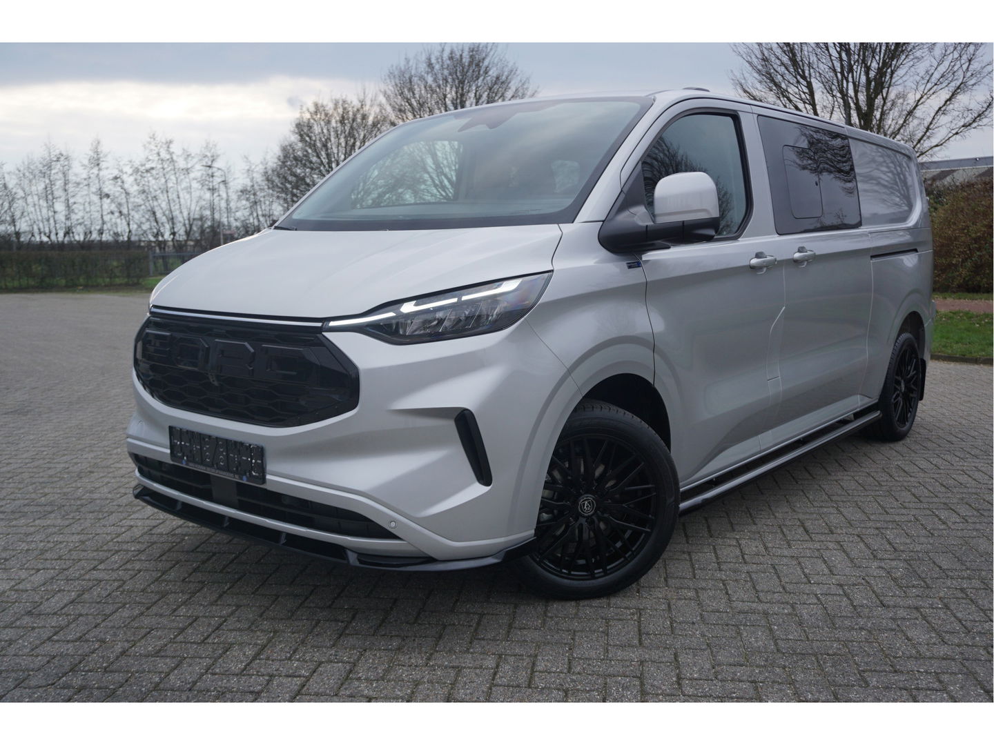 Ford Transit Custom 320L 170PK DC JWR Edition AUT BPM VRIJ!! Leder, ACC, Trekhaak, 360° Cam, 19" LM!! NR. 764