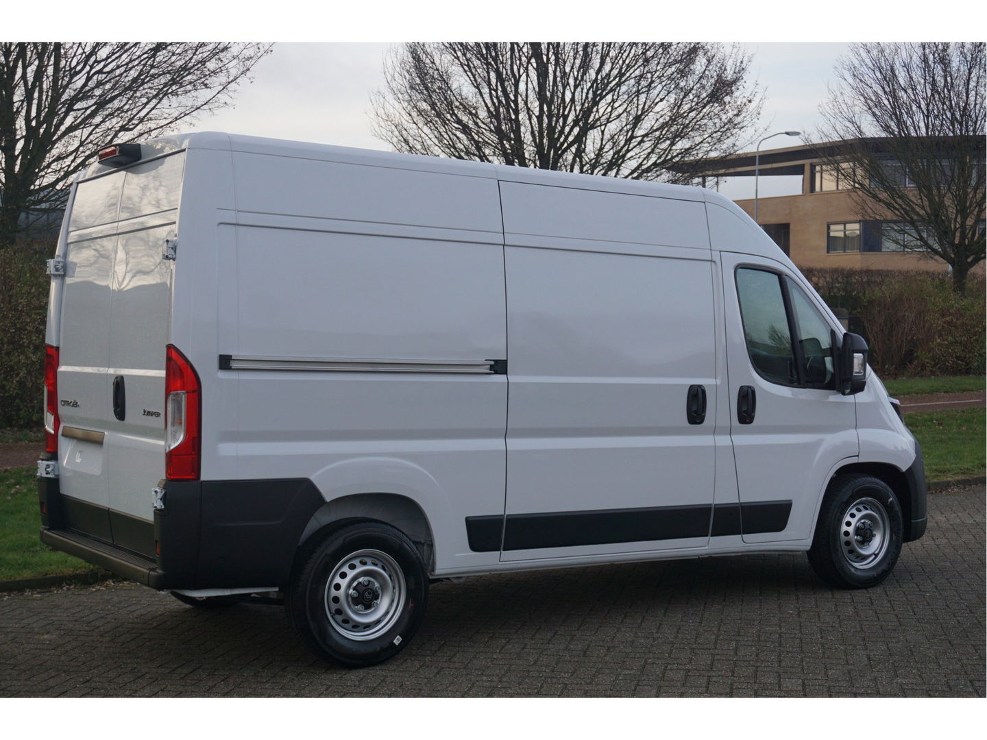 Citroën Jumper 35 2.2 140PK EAT8 Automaat L2H2 BPM VRIJ!! 10" Navi, Clima, 360º PDC, LED, 270º Deur!! NR. 974