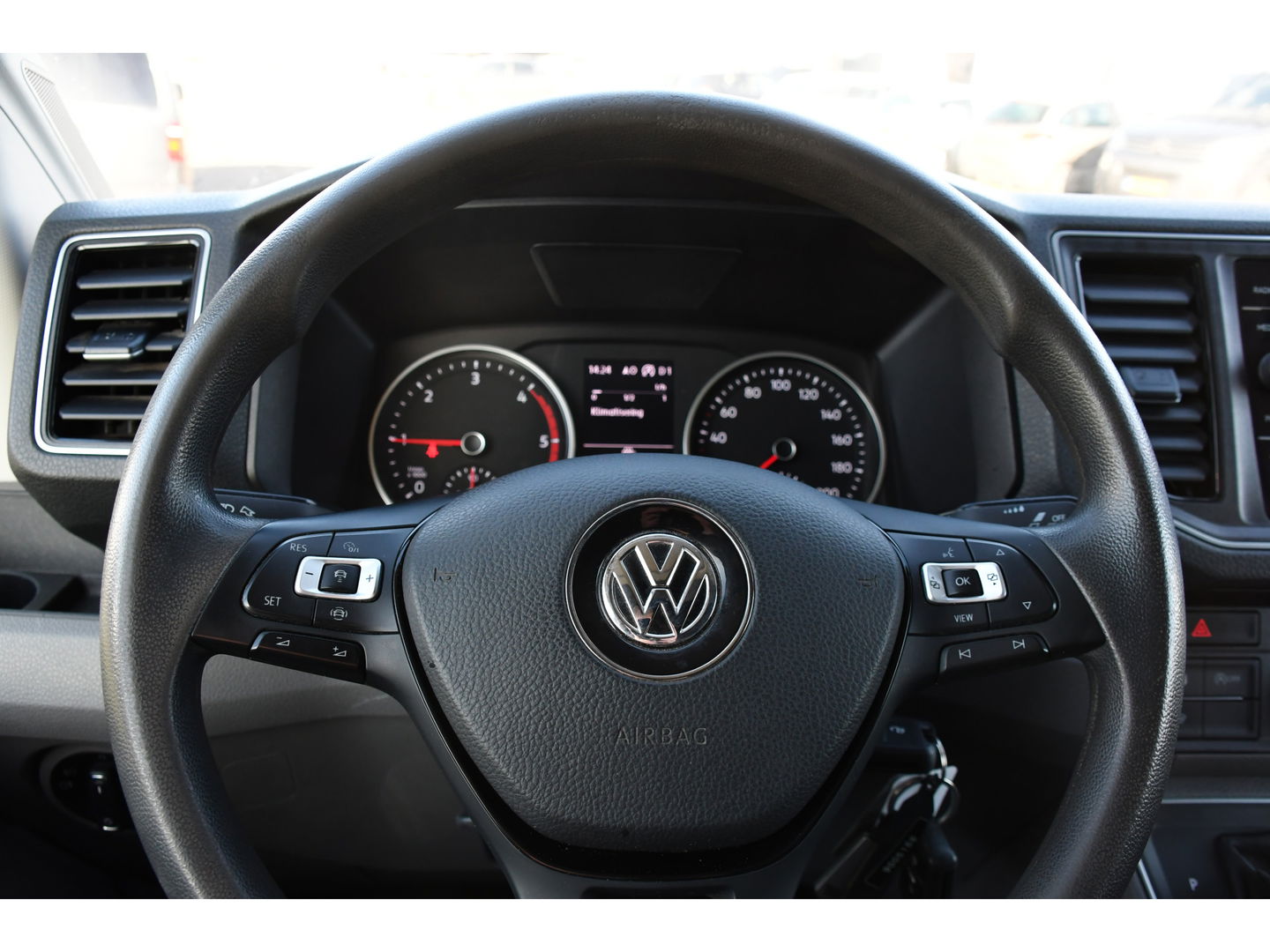 Volkswagen Crafter 2.0 TDI L3H3 Highline PB Edition Adaptieve Cruise, Carplay, 2 x Schuifdeur, Camera, LED, Multimedia,