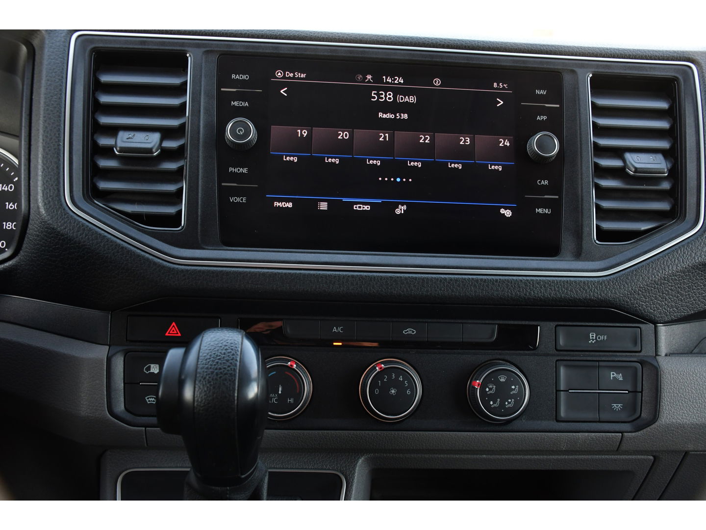 Volkswagen Crafter 2.0 TDI L3H3 Highline PB Edition Adaptieve Cruise, Carplay, 2 x Schuifdeur, Camera, LED, Multimedia,