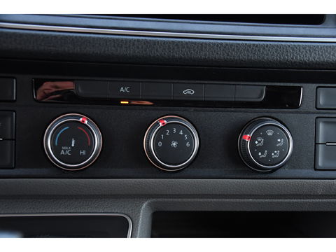 Volkswagen Crafter 2.0 TDI L3H3 Highline PB Edition Adaptieve Cruise, Carplay, 2 x Schuifdeur, Camera, LED, Multimedia,