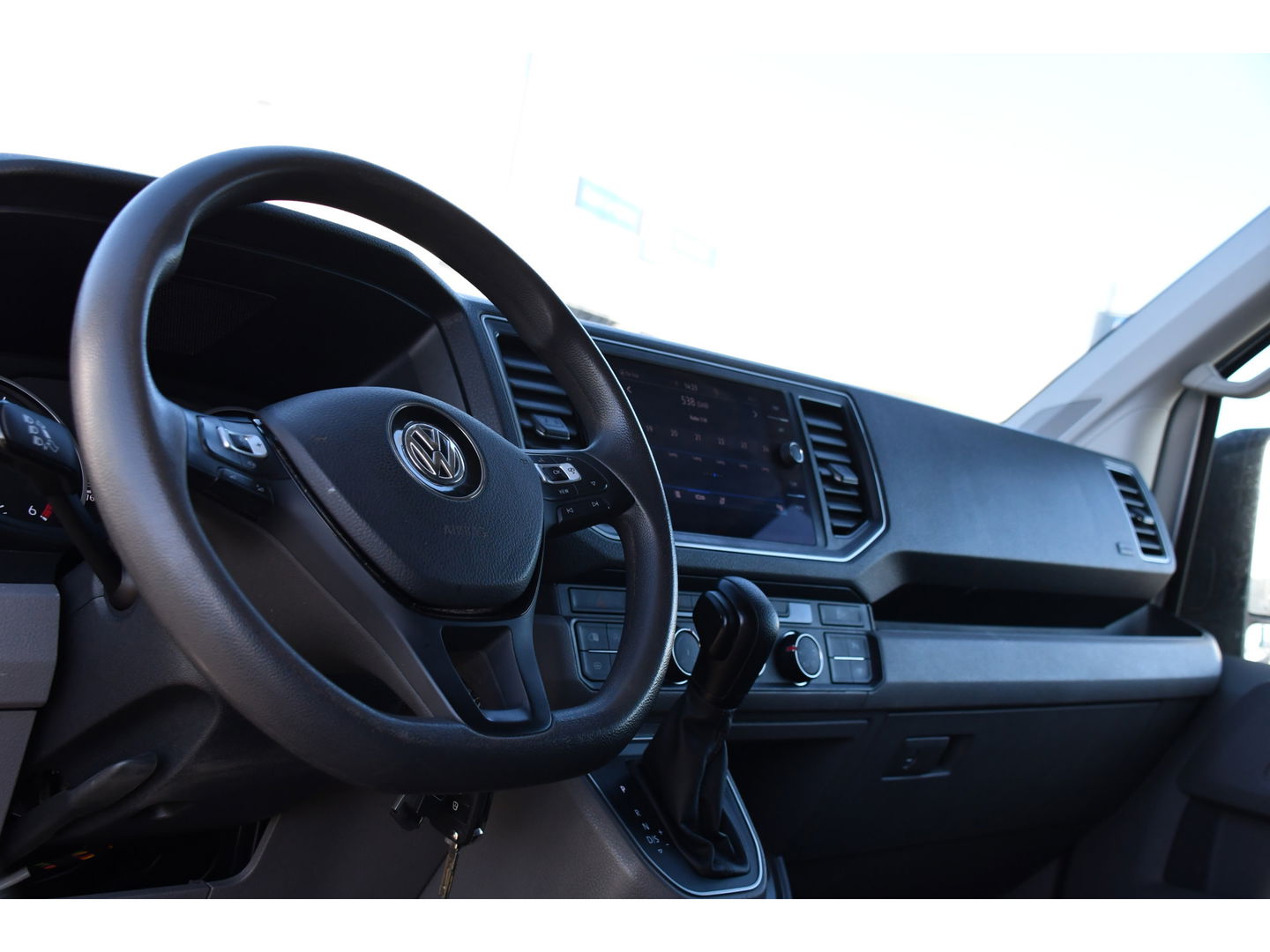 Volkswagen Crafter 2.0 TDI L3H3 Highline PB Edition Adaptieve Cruise, Carplay, 2 x Schuifdeur, Camera, LED, Multimedia,