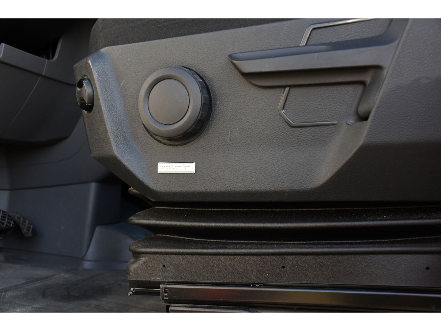 Volkswagen Crafter 2.0 TDI L3H3 Highline PB Edition Adaptieve Cruise, Carplay, 2 x Schuifdeur, Camera, LED, Multimedia,
