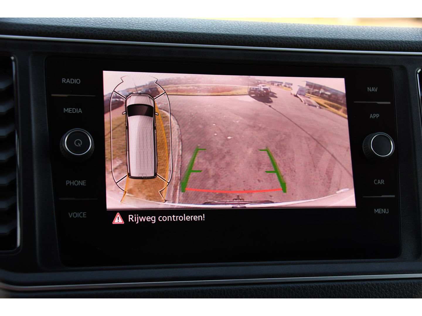 Volkswagen Crafter 2.0 TDI L3H3 Highline PB Edition Adaptieve Cruise, Carplay, 2 x Schuifdeur, Camera, LED, Multimedia,