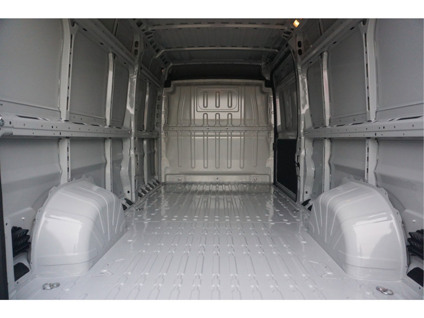Fiat Ducato Maxi 35 2.2 180PK L3H2 Automaat BPM VRIJ!! Clima, Navi, LED, Cam, ACC, Gev. Stoel, Trekhaak, 270° Deur NR. 982