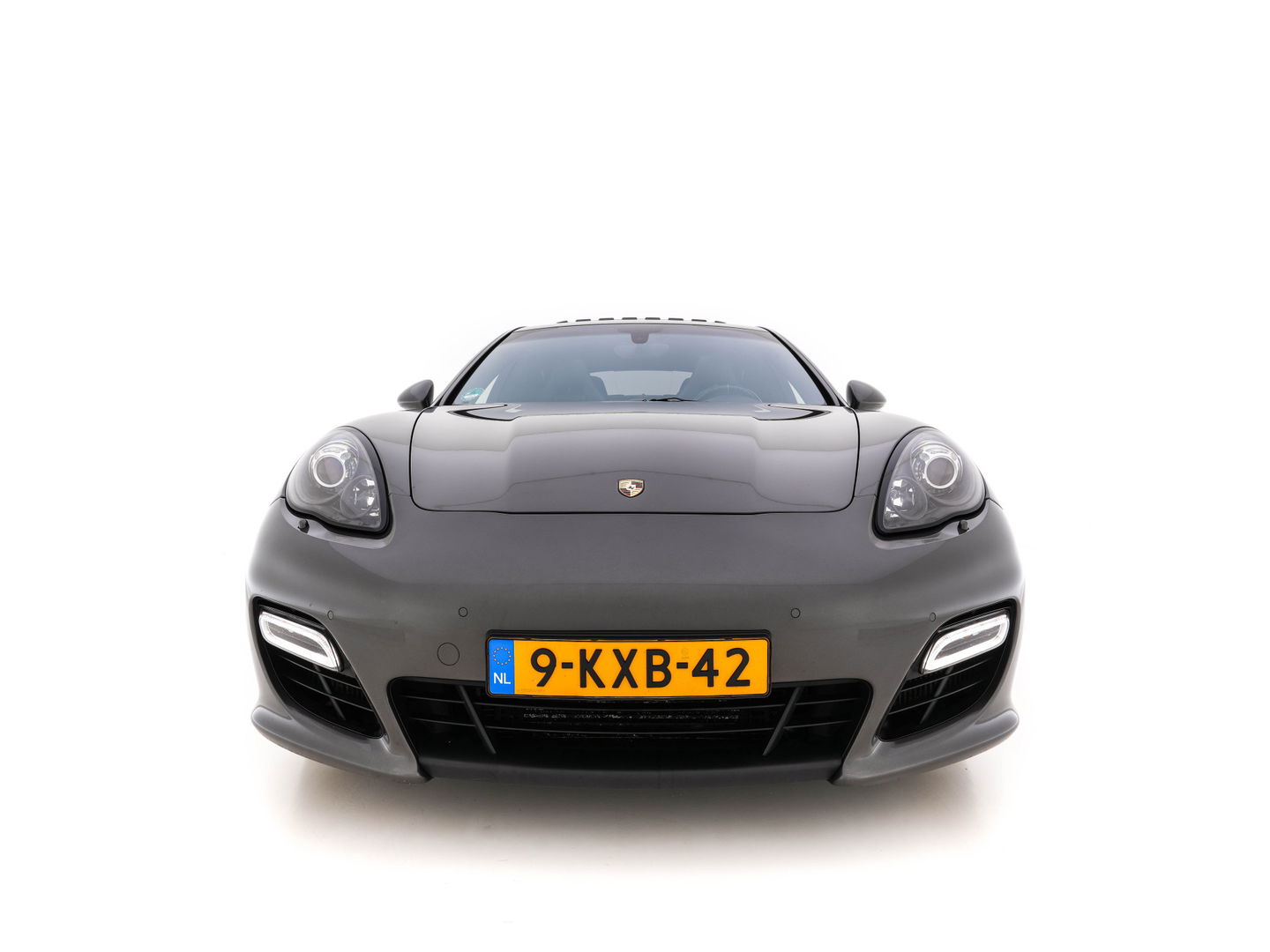 Porsche Panamera 4.8 Turbo S AWD Aut. *TECHART-TUNING | CERAMIC-BRAKES | PANO | SPORT-CHRONO-PACK | FULL-LEATHER | BURMESTER-SOUND | XENON | MEMORY-PACK | SPORT-SEATS | CARBON-INTERIOR | CAMERA | AIR-SUSPENSION | NAVI-FULLMA