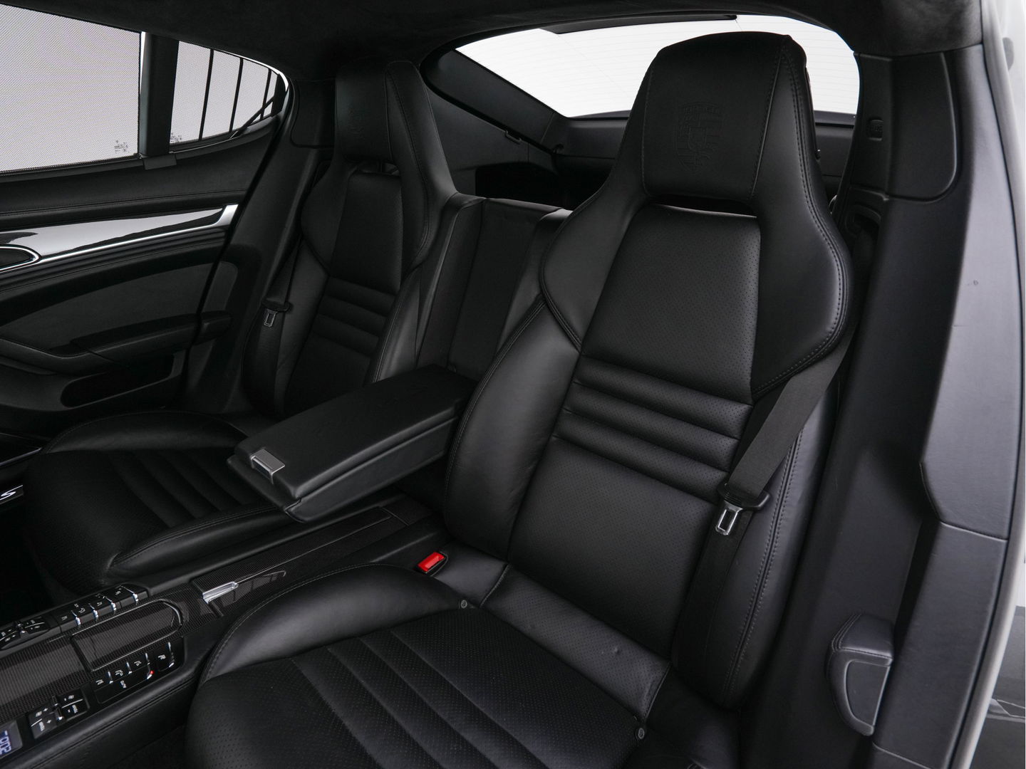 Porsche Panamera 4.8 Turbo S AWD Aut. *TECHART-TUNING | CERAMIC-BRAKES | PANO | SPORT-CHRONO-PACK | FULL-LEATHER | BURMESTER-SOUND | XENON | MEMORY-PACK | SPORT-SEATS | CARBON-INTERIOR | CAMERA | AIR-SUSPENSION | NAVI-FULLMA