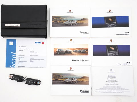 Porsche Panamera 4.8 Turbo S AWD Aut. *TECHART-TUNING | CERAMIC-BRAKES | PANO | SPORT-CHRONO-PACK | FULL-LEATHER | BURMESTER-SOUND | XENON | MEMORY-PACK | SPORT-SEATS | CARBON-INTERIOR | CAMERA | AIR-SUSPENSION | NAVI-FULLMA