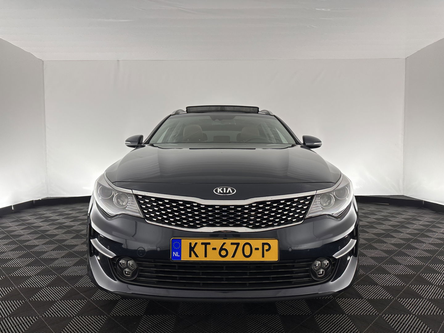 Kia Optima Sportswagon 1.7 CRDi DynamicLine *PANO | FULL-LEATHER | HARMAN/KARDON-AUDIO | NAVI-FULLMAP | CAMERA | KEYLESS | COMFORT-SEATS | MEMORY-PACK | ECC | HEATED-SEATS | LANE-ASSIST | PDC | CRUISE | 17''ALU*
