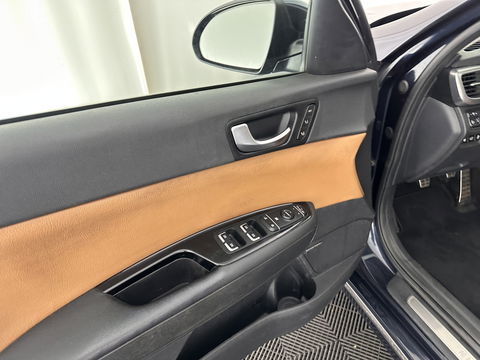 Kia Optima Sportswagon 1.7 CRDi DynamicLine *PANO | FULL-LEATHER | HARMAN/KARDON-AUDIO | NAVI-FULLMAP | CAMERA | KEYLESS | COMFORT-SEATS | MEMORY-PACK | ECC | HEATED-SEATS | LANE-ASSIST | PDC | CRUISE | 17''ALU*
