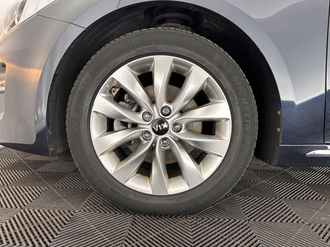Kia Optima Sportswagon 1.7 CRDi DynamicLine *PANO | FULL-LEATHER | HARMAN/KARDON-AUDIO | NAVI-FULLMAP | CAMERA | KEYLESS | COMFORT-SEATS | MEMORY-PACK | ECC | HEATED-SEATS | LANE-ASSIST | PDC | CRUISE | 17''ALU*