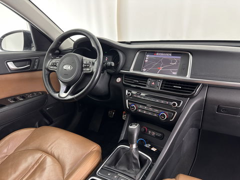 Kia Optima Sportswagon 1.7 CRDi DynamicLine *PANO | FULL-LEATHER | HARMAN/KARDON-AUDIO | NAVI-FULLMAP | CAMERA | KEYLESS | COMFORT-SEATS | MEMORY-PACK | ECC | HEATED-SEATS | LANE-ASSIST | PDC | CRUISE | 17''ALU*