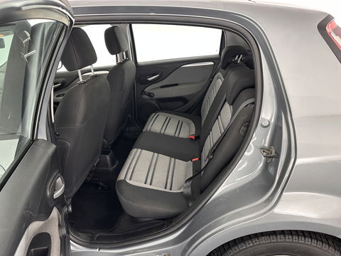 Fiat Punto Evo 1.3 M-Jet Dynamic *ECC | PDC | CRUISE | COMFORT-SEATS | TOWBAR | RADIO-CD/MP3 | 15''ALU *